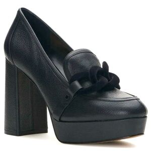 Vince Camuto Gathie Heeled Loafer - Size 8